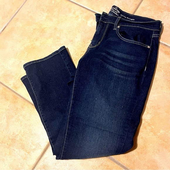Signature by Levi Strauss Denim - Petite Levi Jeans